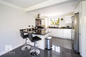 Photo 15- click for photo gallery